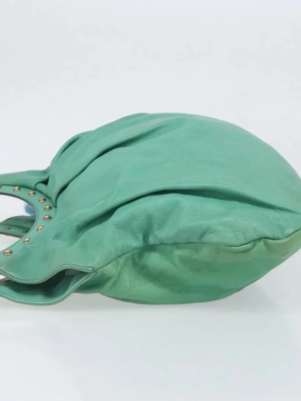 Gucci brand	gucci color	green